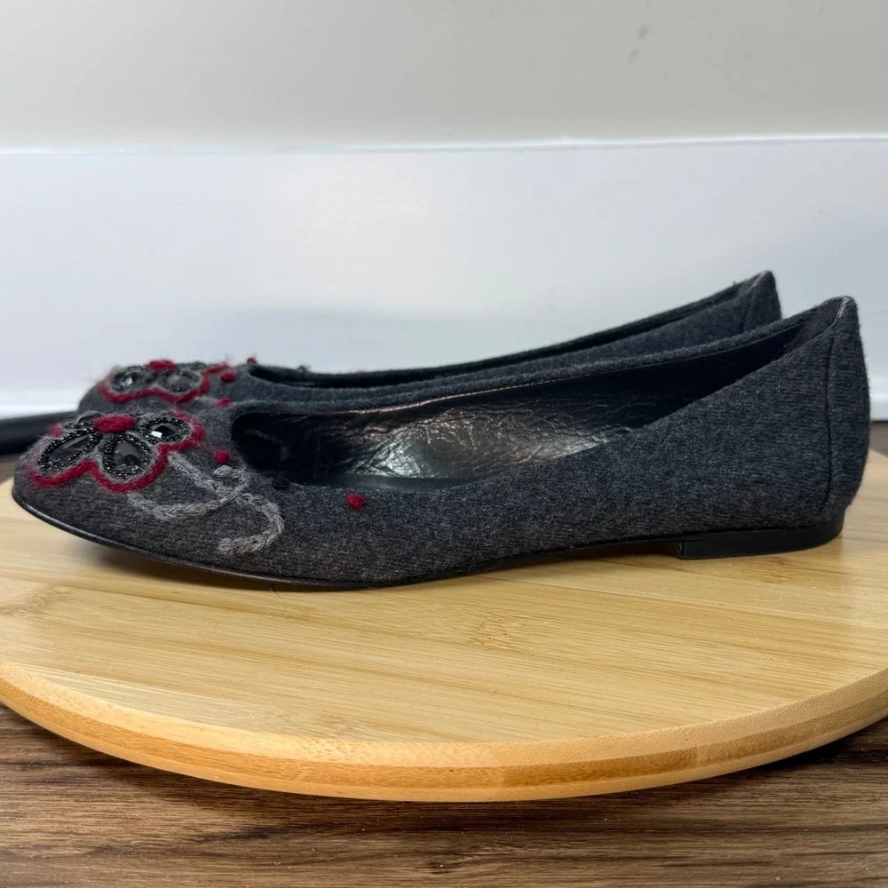 Stuart Weitzman Women 9M Ballet Flats‎ Grey Wool Embroidered Floral Cottagecore